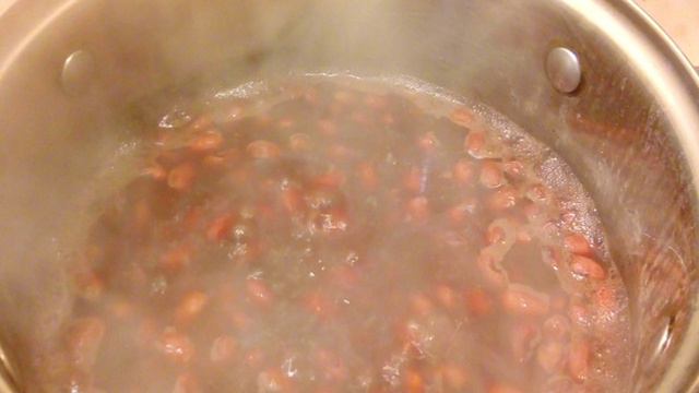 Тушеная фасоль с грибами