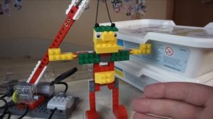 Lego Education Перворобот WeDo 9580 + ресурсный набор WeDo 9585