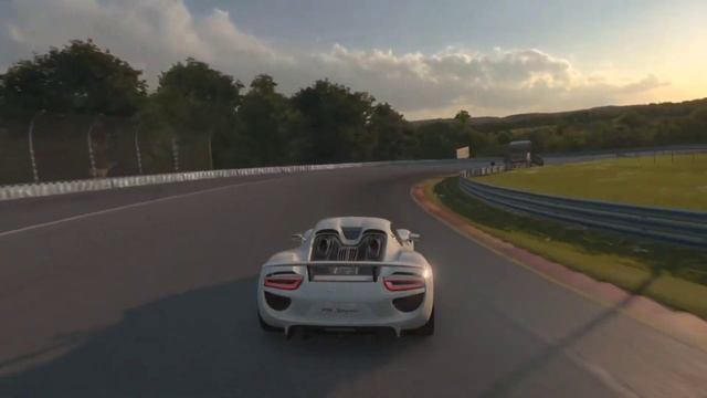 Porsche 918 Spyder '13 смотреть онлайн