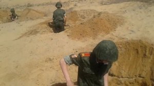 Любим копать окопы....