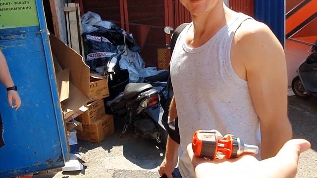 Отвертка универсальная с трещоткой Milwaukee 4932471868.