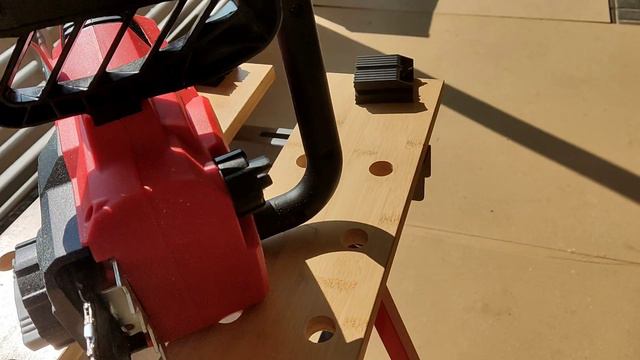 Электрическая цепная пила Starwind SE-2418-SM 2400 Вт смотреть онлайн