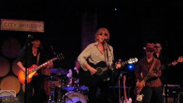 Ian Hunter 9/16/11 City Winery ( Once Bitten, Twice Shy ) смотреть онлайн