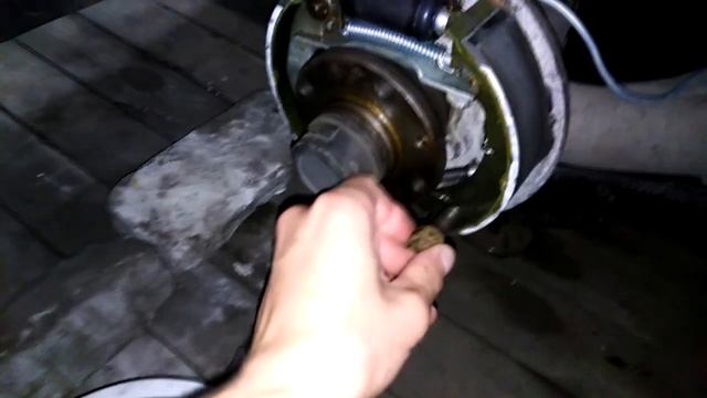 Шум сзади при торможении. Причины и решение..mp4 смотреть онлайн