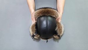 Шапка из енота "Егерь"