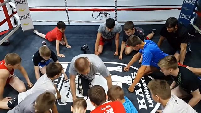 Дмитрий Пирог в Бульдоге(17) смотреть онлайн