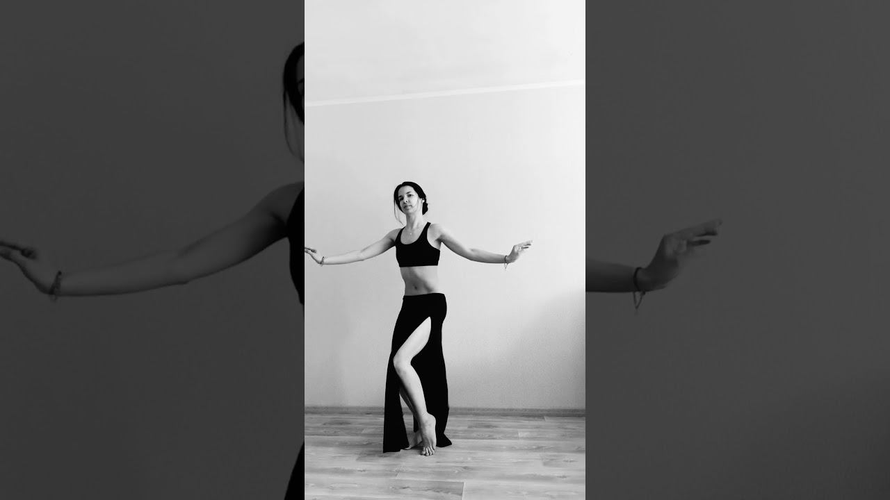 Move like a water (by El) смотреть онлайн