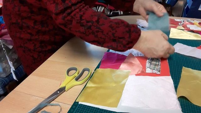 Eine Technik in patchwork Pizza смотреть онлайн