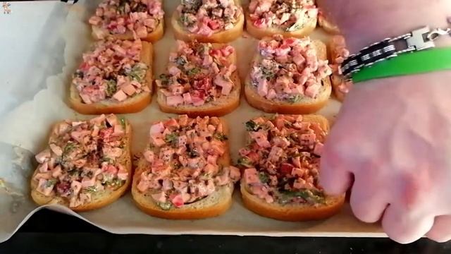 БЫСТРЫЕ ГОРЯЧИЕ БУТЕРБРОДЫ. Если неожиданно пришли гости, которых хочется быстро и вкусно накормить