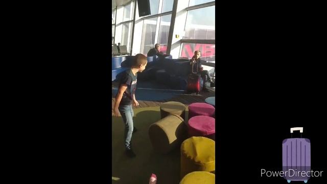 Аэропорт Борисполь. Летим в отпуск. / Borispol airport. We are flying on vacation. смотреть онлайн