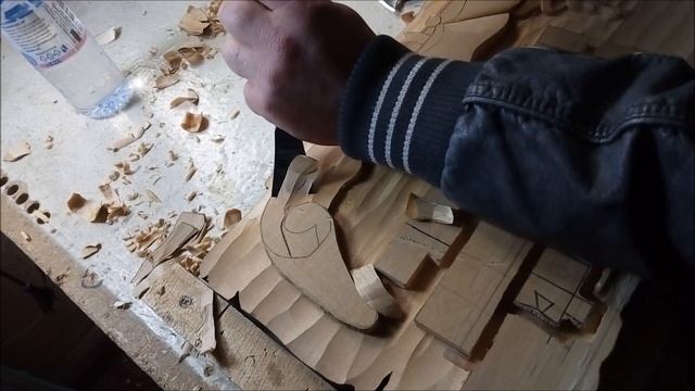 Резное панно на немецком. Красивые моменты резьбы, сам засмотрелся. Резьба по дереву - Wood carving