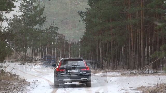 Тест-драйв и обзор Volvo V90 Cross Country