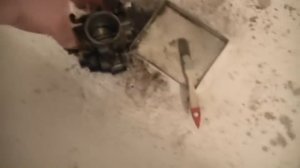 чистим дроссельную заслонку ВАЗ 2107 решаем проблему с холостым ходом