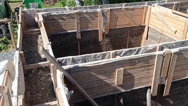 Монолитный арболит. Процесс заливки стен из арболита