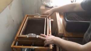 Серия 9.  Новая модель вибро стола.  Просев червя.  Выращивания червя в домашних условиях от А до Ы