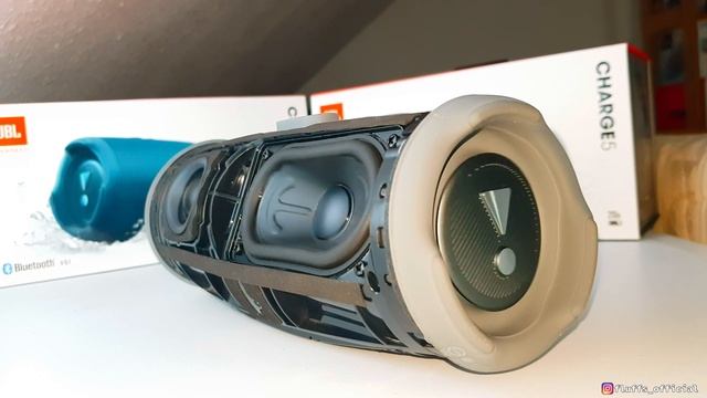 JBL CHARGE 5 TL VS. JBL CHARGE 5 ND - Which one Sounds better? смотреть онлайн