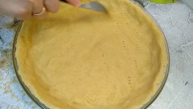 Пирог с черной смородиной! Песочная основа с нежной сметанной заливкой!