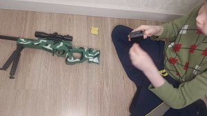 Обзор снайперской винтовки, детской. 6мм. Тест по стрельбе неудачный. (смотрите второй ролик)