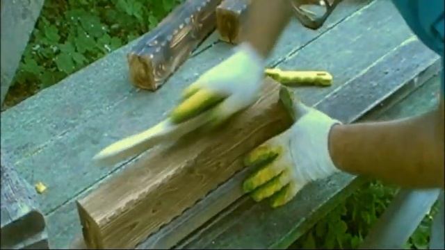 74. Браширование древесины после обжига металлическими щетками. Скамейка садовая брашированная. ч.