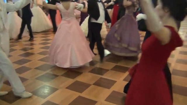 Бальная игра Ручеек в Доме Пашкова на Пасхальном бале www.rpu-dance.ru смотреть онлайн