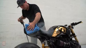 Custom BMW R nine T (R9T) gets ceramic coated