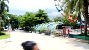 ПАРК АТТРАКЦИОНОВ БАНГКОК ТАЙЛАНД // ПРОКАТИЛИСЬ НА ВСЕХ ГОРКАХ + Съёмка от первого лица