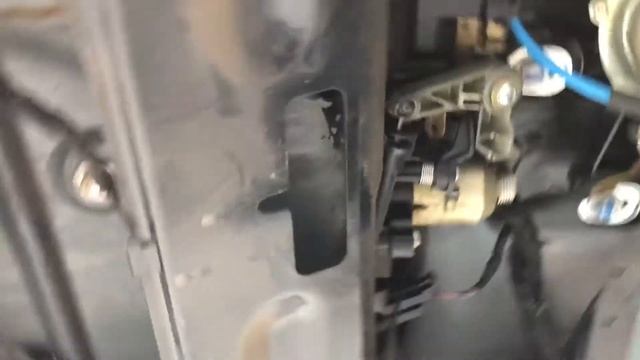 Mercedes w203 универсал. Некорректно работает ручка двери багажника.РЕШЕНО. смотреть онлайн