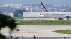 Plane Spotting At Paris Orly Airport France | View of Taxiing To Take Off | Plane Line up To Runway