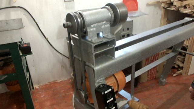 Самодельный токарный станок по дереву. Часть 3..mp4 смотреть онлайн