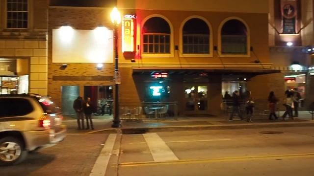 Olympus E-M5 II night sample, 12-40mm f/2.8 PRO lens, 1920 x 1080, 60p смотреть онлайн