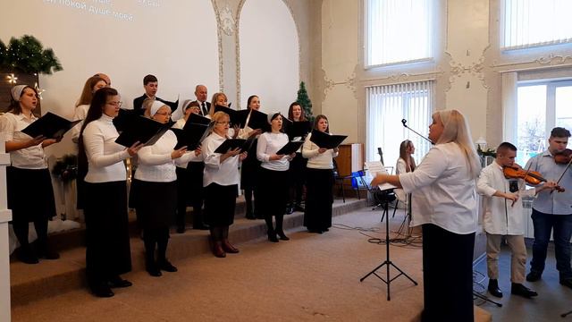 В хлеву родился, младенец Божий | Хор смотреть онлайн