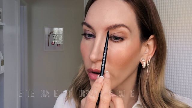 Feathered Brows | Live From L.A., It's Nikki | Episode 2 | Bobbi Brown Cosmetics смотреть онлайн