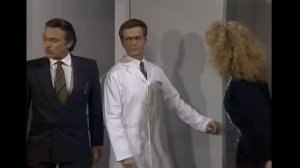 Simplemente María (1989): Lorena dispara a José Ignacio