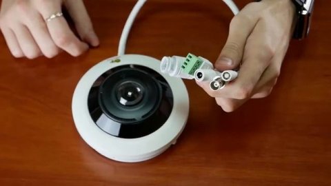 Распаковка панорамной камеры Partizan IPF-5SP 1.0. FishEye IP камера на 5 мегапикселей.