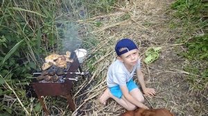 #рыбалка ЛОВЛЯ АМУРА НА ДИКОЙ РЕЧКЕ  НА КУКУРУЗУ (наш 7 килограммовый трофей и зачётный амур в 5 кг