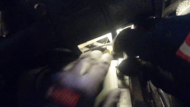 Wymiana prawej poduszki silnika Volvo C30, S40, V50, 1.6 d | Poduszka silnika | Naprawa #15 смотреть онлайн