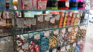 Проект кондитерского магазина/витрины и стеллажи для магазина сладостей/торговое оборудование АМУР