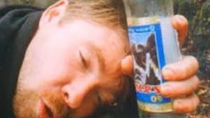 Она лежала на столе...