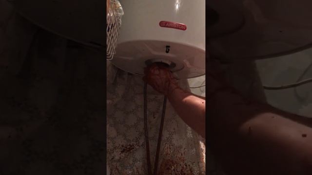 Чистка водонагревателя Ariston/ В ШОКЕ!!! от увиденного. смотреть онлайн