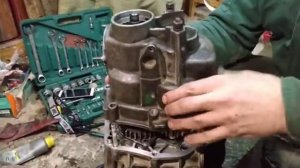 Установка задней крышки КПП Нива