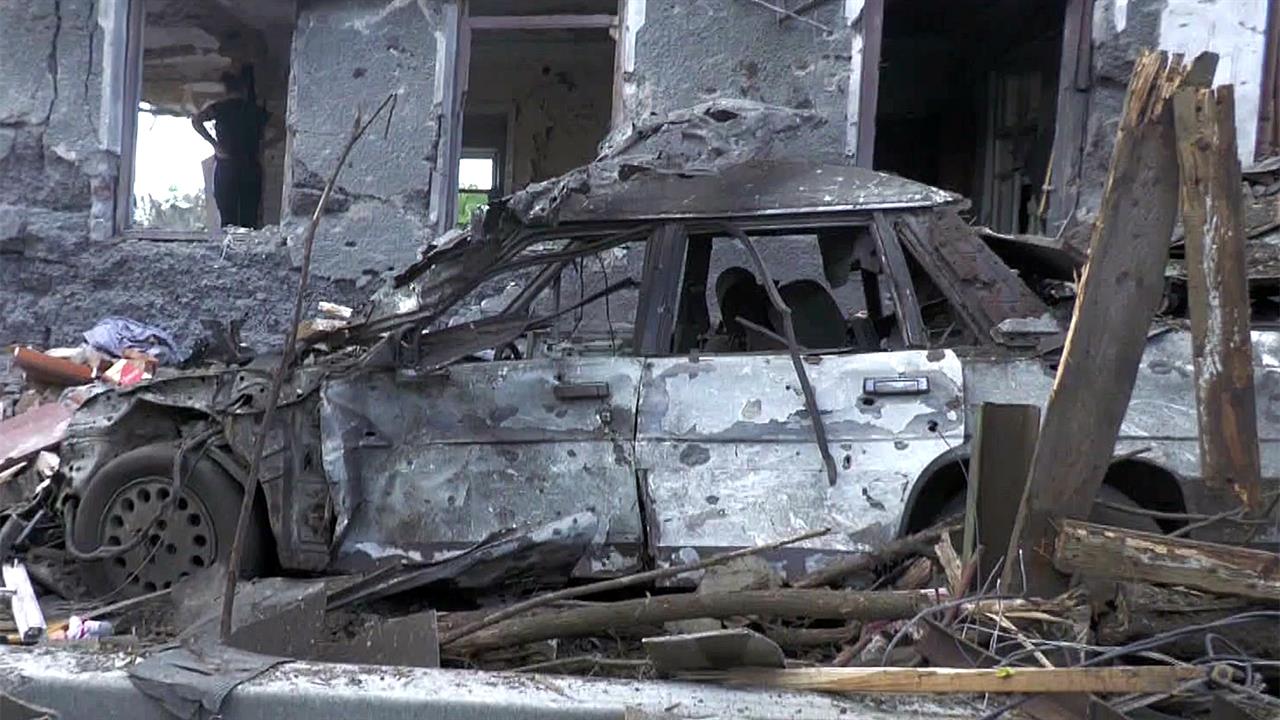 Мощные взрывы из-за обстрела ВСУ гремят сразу в нескольких районах Донецка