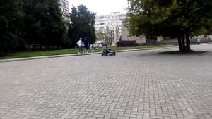 Детский автомобиль из гироскутера 2.
