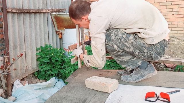 Первый ряд газобетона своими руками.газоблок.кладка.masonry.как класть газоблок