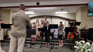 #Из года в год весеннею порою#песня