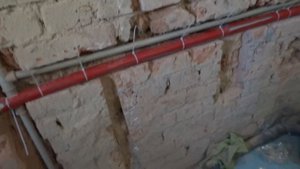 утепление пластиковой трубы для горячей воды в стене и крепление утеплителя пластиковым хомутом