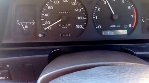 Троит мотор Тойота Карина