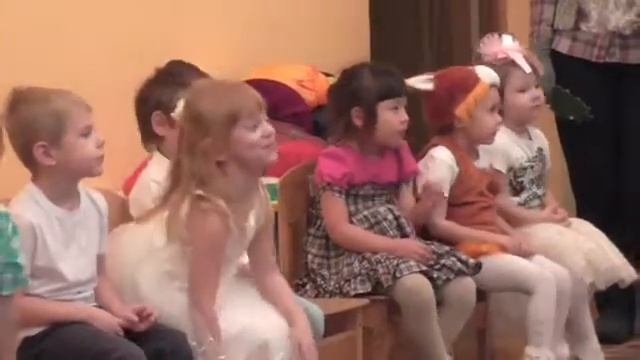 Первый поцелуй в садике смотреть онлайн