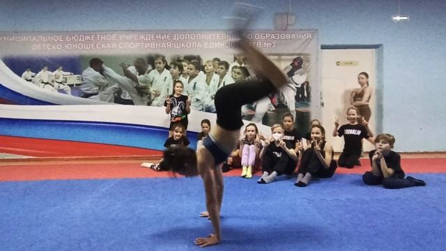 смотреть онлайн видео от Тренер Адреналин Тамбов в хорошем качестве.