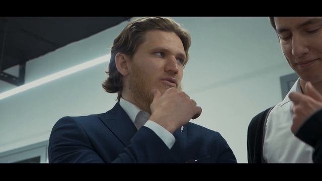 Шерлок Холмс расследует дело в "RISE" смотреть онлайн