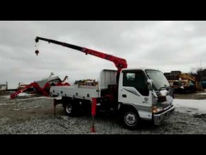 Isuzu Elf борт 3,5 тонн, 4 лапы, кран 2,9 т во Владивостоке